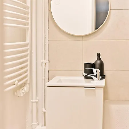 Appartamento Cozy And Convenient Studio In Asnieres-sur-seine-ii